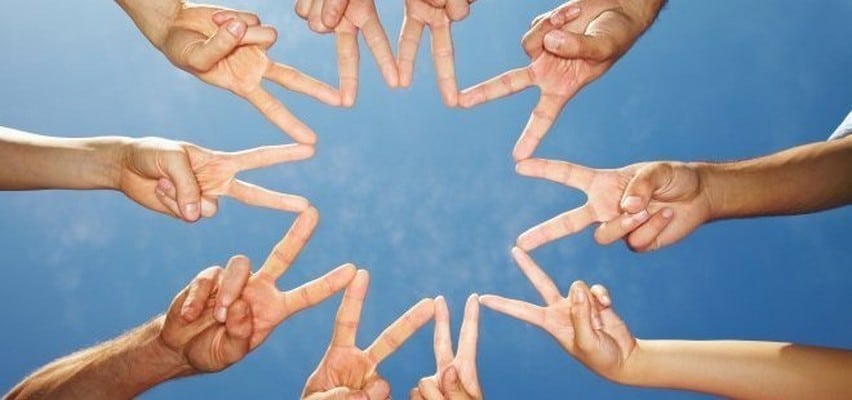 Как и где найти друзей в Интернете