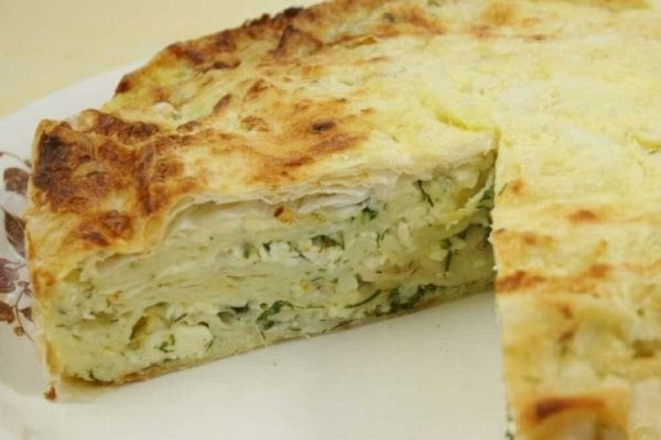 Потрясающий сырный пирог с зеленью из армянского лаваша