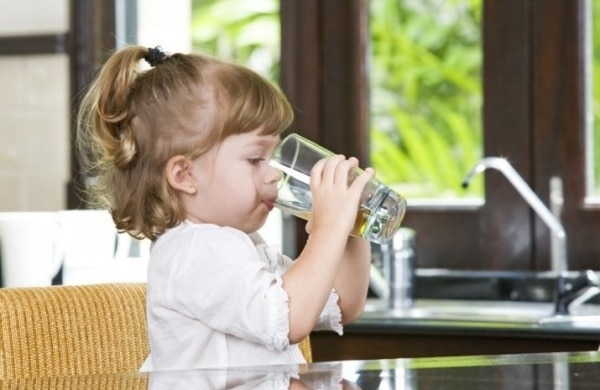 Почему вредно пить много воды: неожиданные выводы ученых