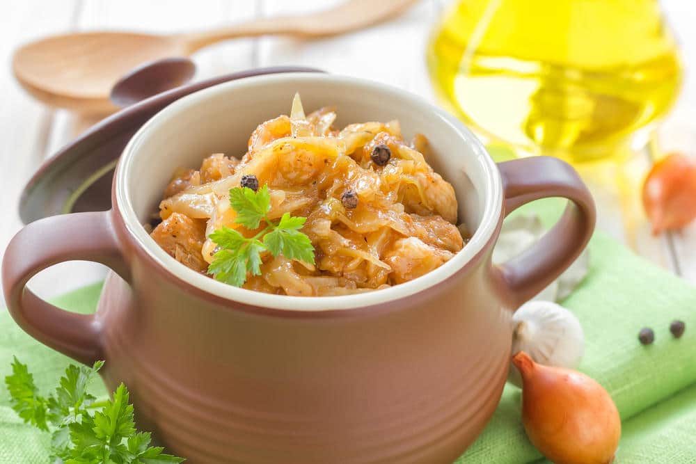 Как правильно тушить капусту на сковороде