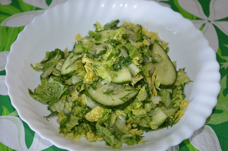 5 самых вкусных салатов с пекинской капустой