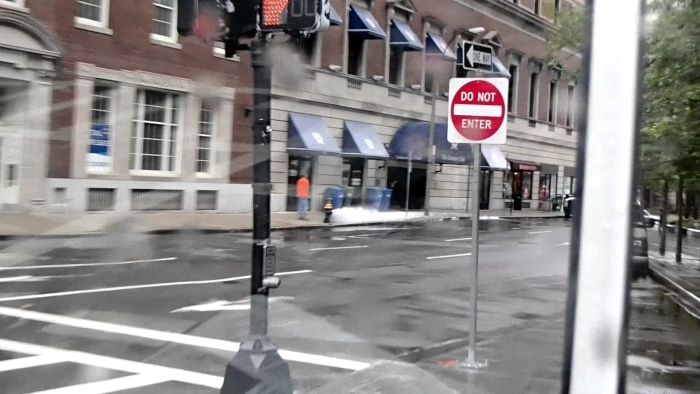 Как остановить месячные