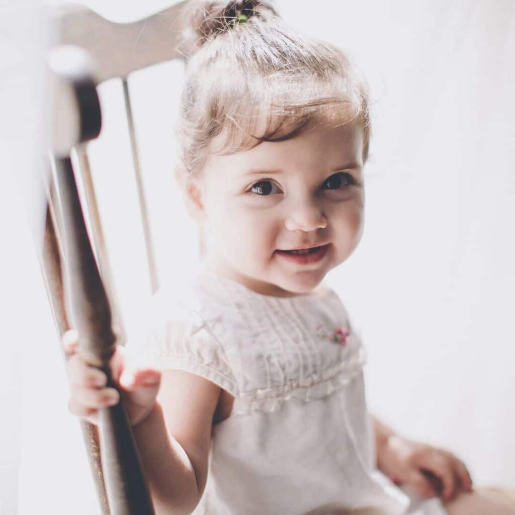 Израильский художник показал, как выглядит его дочка, которая после рождения тоже стала героиней его комиксов