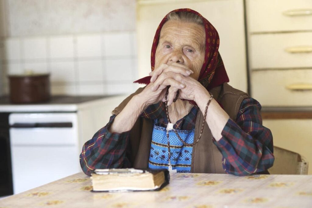 Молитва о внуках и когда ее произносят