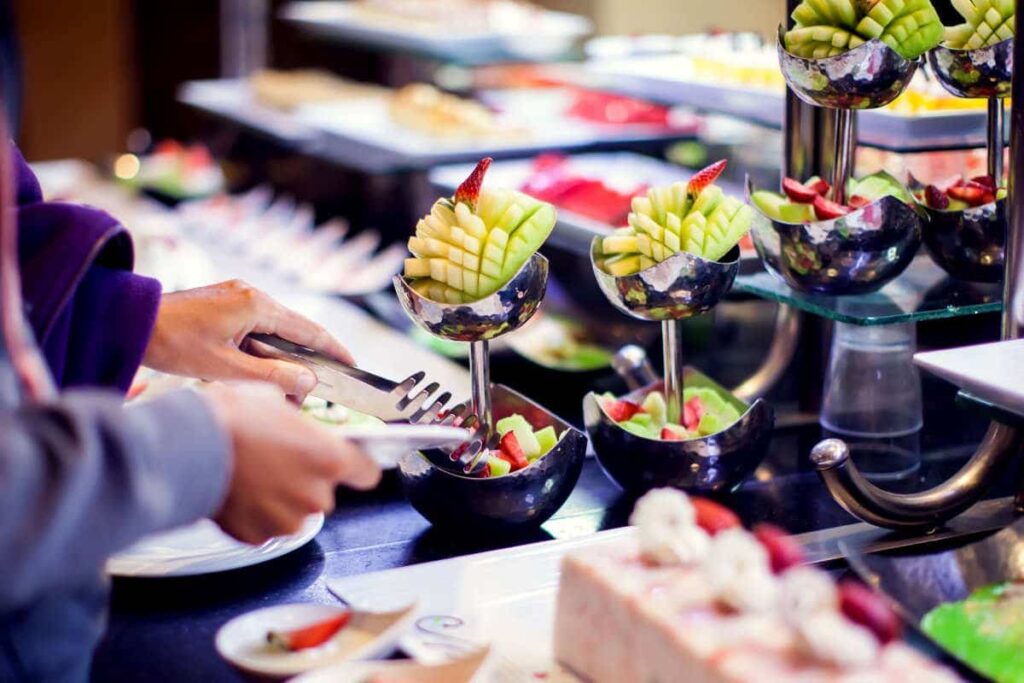 Чем кормят в отелях Египта наивных туристов, чтобы не растрачивать деньги