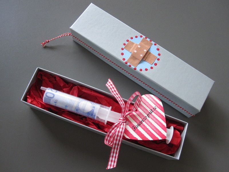 12 трюков, как запрятать и упаковать самый банальный подарок